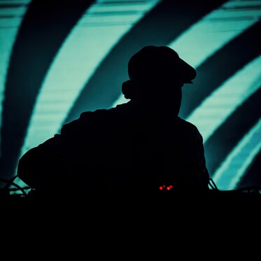 Music Cover_373w 663e8ecd700a6556c214